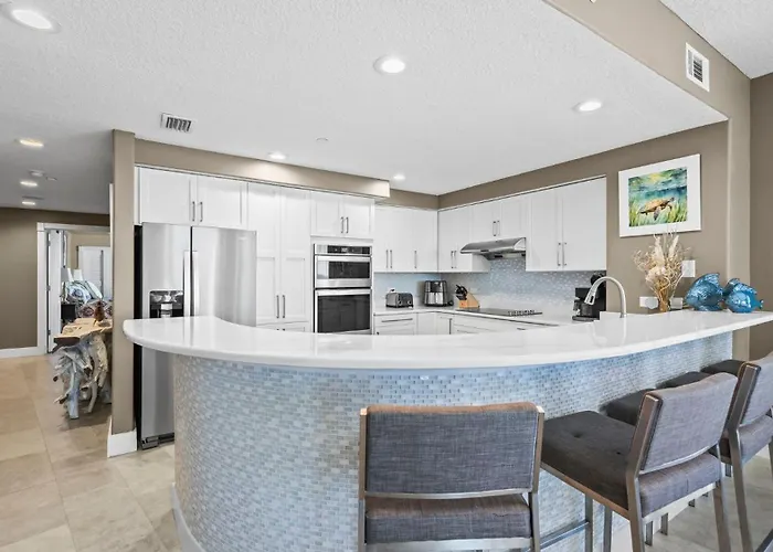 Island Tower Turquoise Tide 501 Apartment